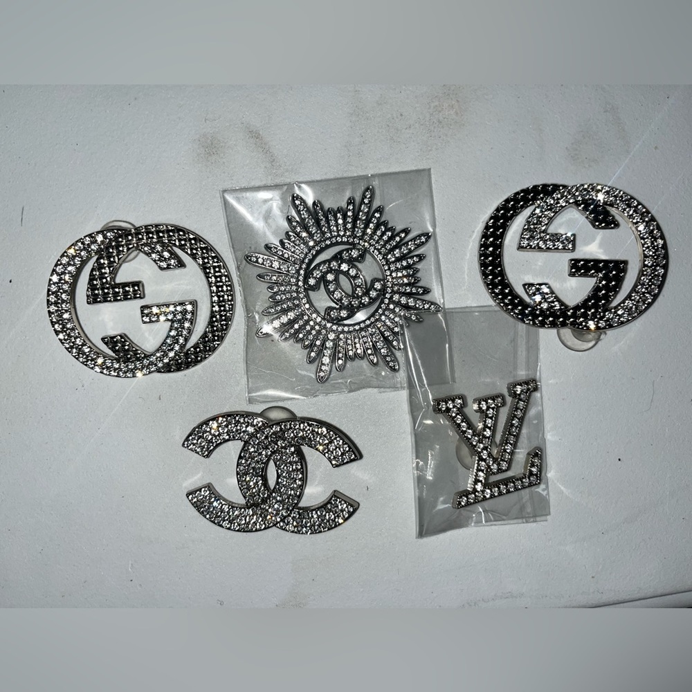 10 designer charms for $30